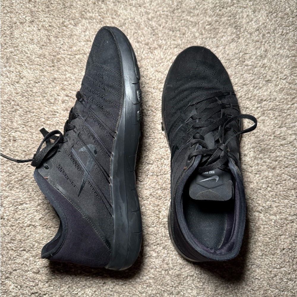 Nike Black Women's Sneakers